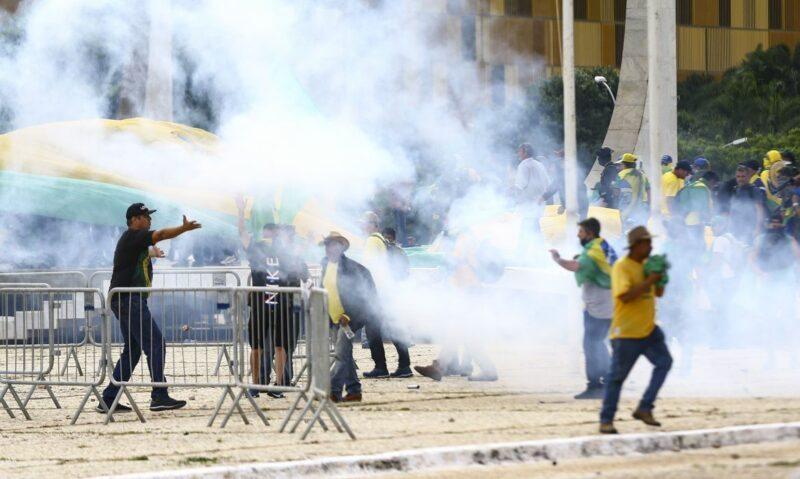 Terroristas invaden el Congreso, la Suprema Corte y el Palacio del Planalto - Foto: Marcelo Camargo/Agência Brasil